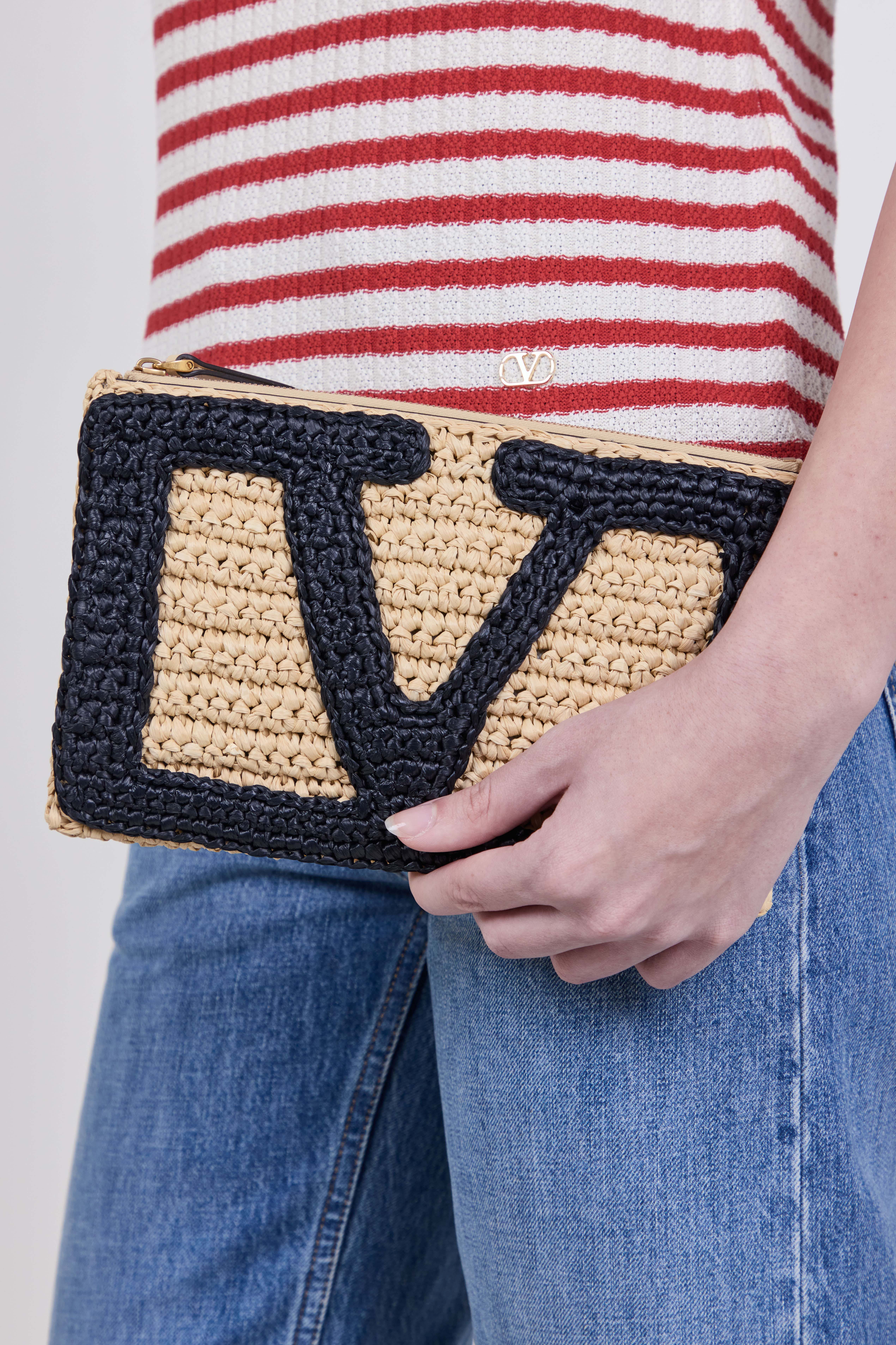 תמונת כל הלוק של תיק קלאץ&rsquo; ויווה סופרסטאר